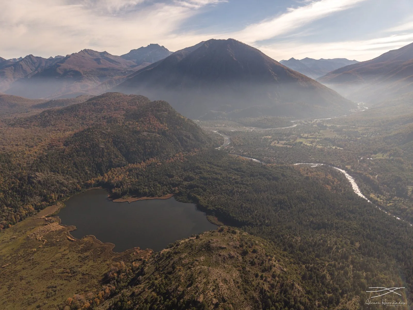 Valle y río en San Fabián